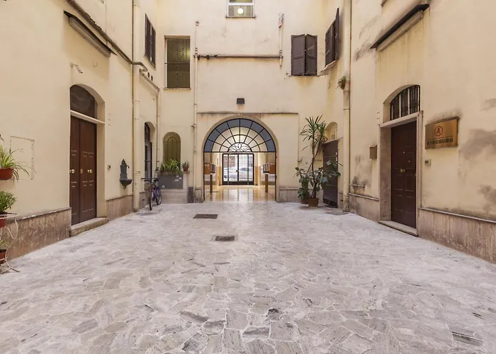 Hostly-urban Oasis Turati-few Steps From Colosseum Appartamento *